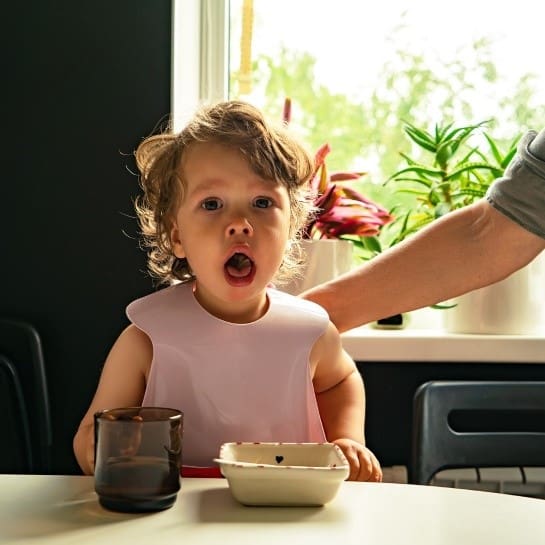 Choking in children image